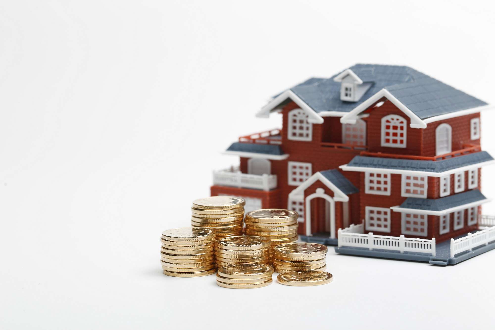 202207112120.jpg rmb-coins-stacked-front-housing-model-house-prices-house-buying-real-estate-mortgage-concept.jpg